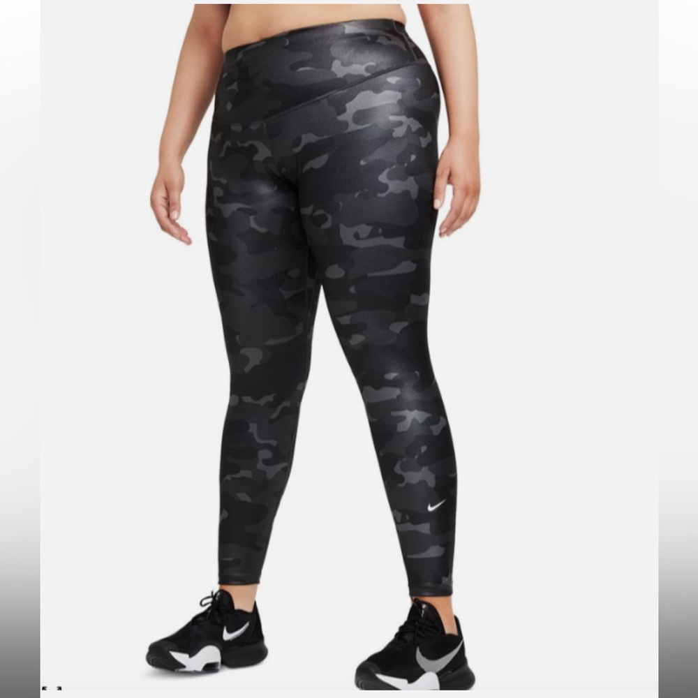 Nike Dri-FIT One Mid-Rise Camo
Gray Black Gym Training Leggings Size 1X